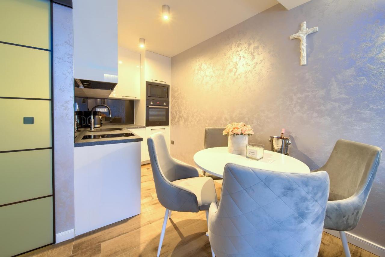 Luxury Apartments Jf Rab Town Dış mekan fotoğraf